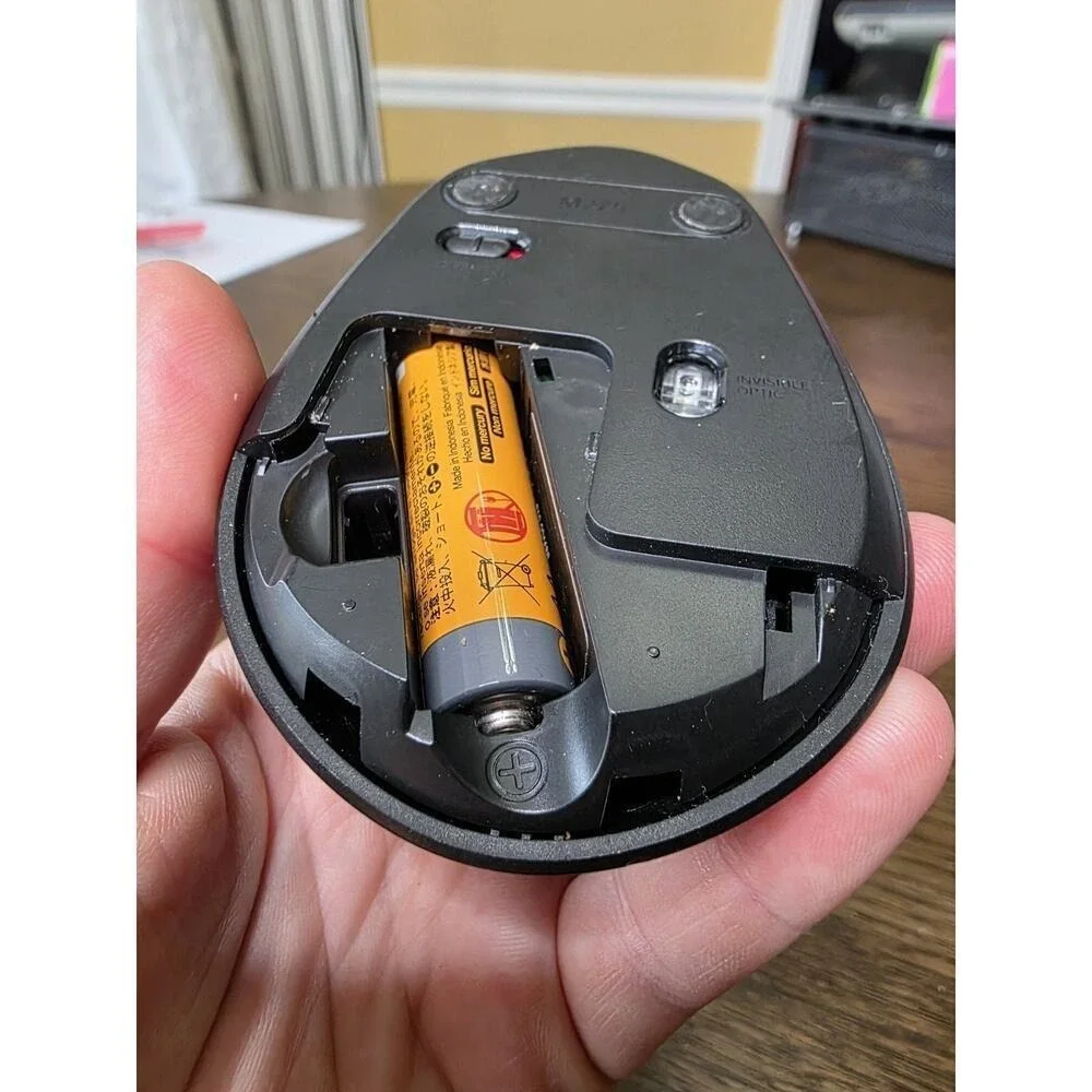 Logitech M275 Wireless Computer Mouse No USB Receiver Dongle